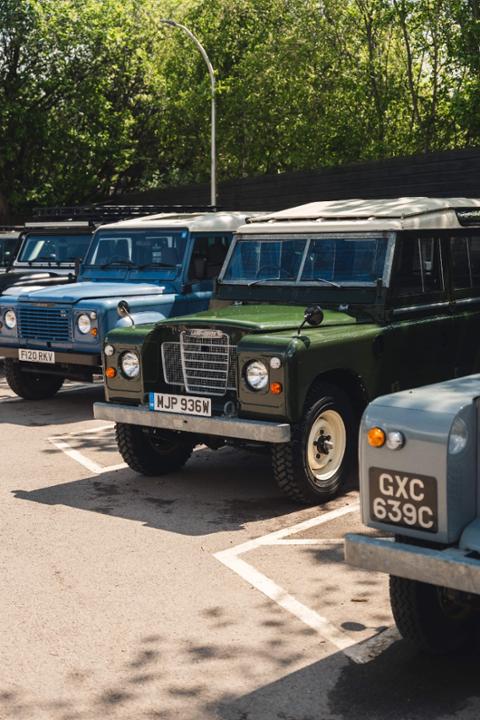 Land Rover Icon Over Rocks Land Rover Classic: Icons Off-Road experience for 1 | Powered by Givergy